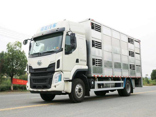 柳汽國六9.6米畜禽運輸車(chē)